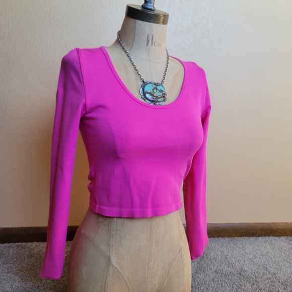 Hot Pink Long Sleeve Crop Top - Picture 2 of 4